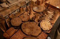 Leyla Aliyeva and Arzu Aliyeva explore creative work of local craftsman during Lankaran visit (PHOTO)