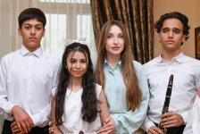 Alena Aliyeva takes part in charity master class for children at Maksud Ibragimbekov Creativity Center (PHOTO)