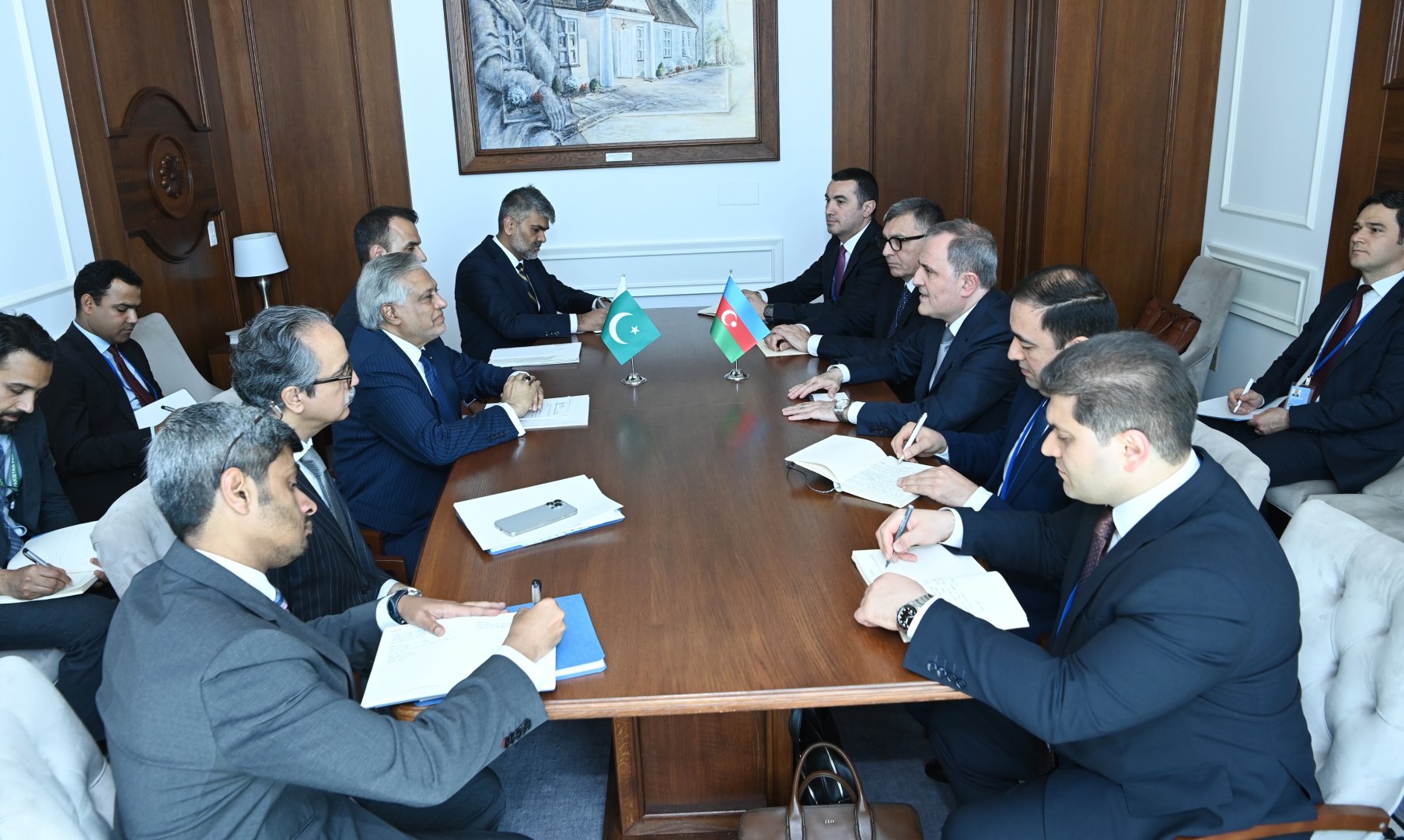 Azerbaijan and Pakistan discuss strengthening strategic cooperation (PHOTO)