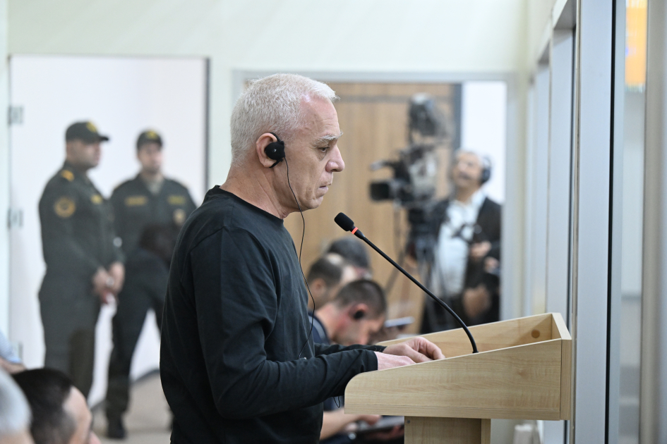 Baku court begins hearing appeals by Armenian citizens convicted of serious crimes (PHOTO)