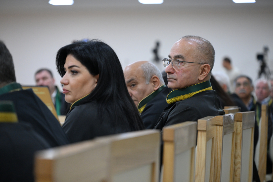 Baku court begins hearing appeals by Armenian citizens convicted of serious crimes (PHOTO)