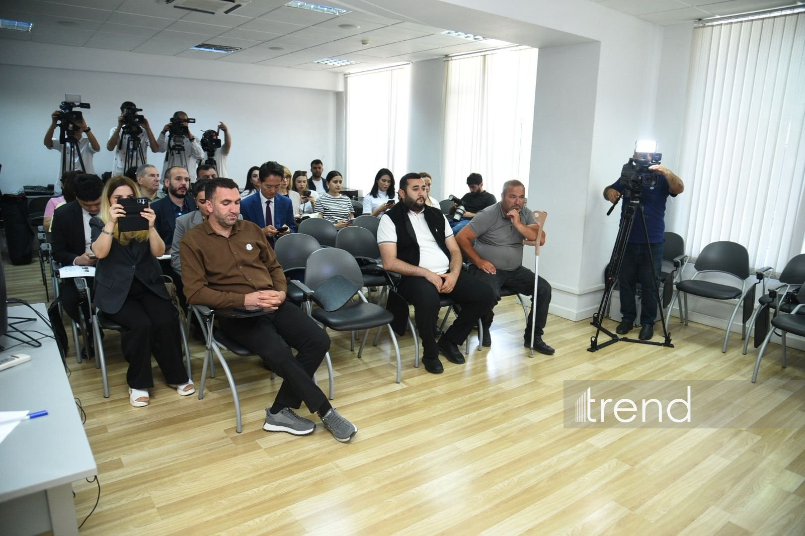 Baku hosts event on economic empowerment for landmine survivors (PHOTO)