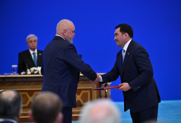 Kazakhstan, Russia sign 14 agreements on nuclear plant, oil cooperation and currency swap