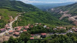 President Ilham Aliyev inspects progress of developments in Boyuk Galaderesi village of Shusha and meets with residents (PHOTO/VIDEO)