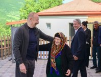 President Ilham Aliyev inspects progress of developments in Boyuk Galaderesi village of Shusha and meets with residents (PHOTO/VIDEO)