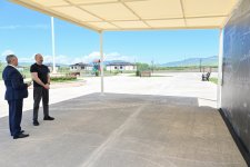 President Ilham Aliyev inspects private houses designated for servicemen in Khojaly (PHOTO)