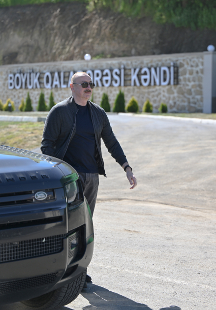 President Ilham Aliyev inspects progress of developments in Boyuk Galaderesi village of Shusha and meets with residents (PHOTO/VIDEO)