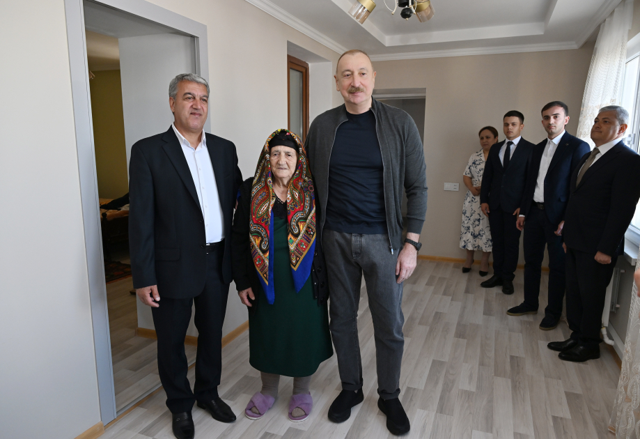 President Ilham Aliyev inspects progress of developments in Boyuk Galaderesi village of Shusha and meets with residents (PHOTO/VIDEO)