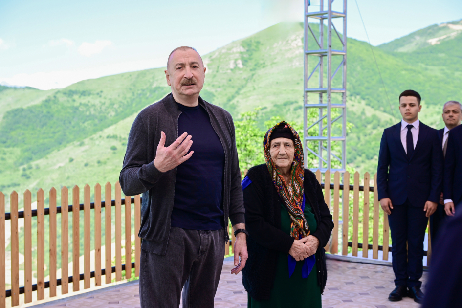 President Ilham Aliyev inspects progress of developments in Boyuk Galaderesi village of Shusha and meets with residents (PHOTO/VIDEO)