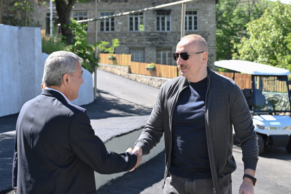 President Ilham Aliyev inspects progress of developments in Boyuk Galaderesi village of Shusha and meets with residents (PHOTO/VIDEO)