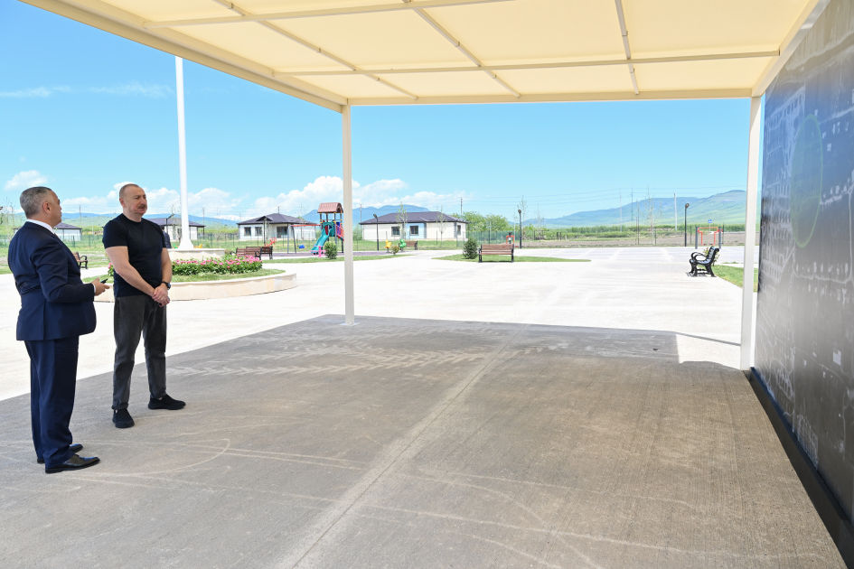 President Ilham Aliyev inspects private houses designated for servicemen in Khojaly (PHOTO)