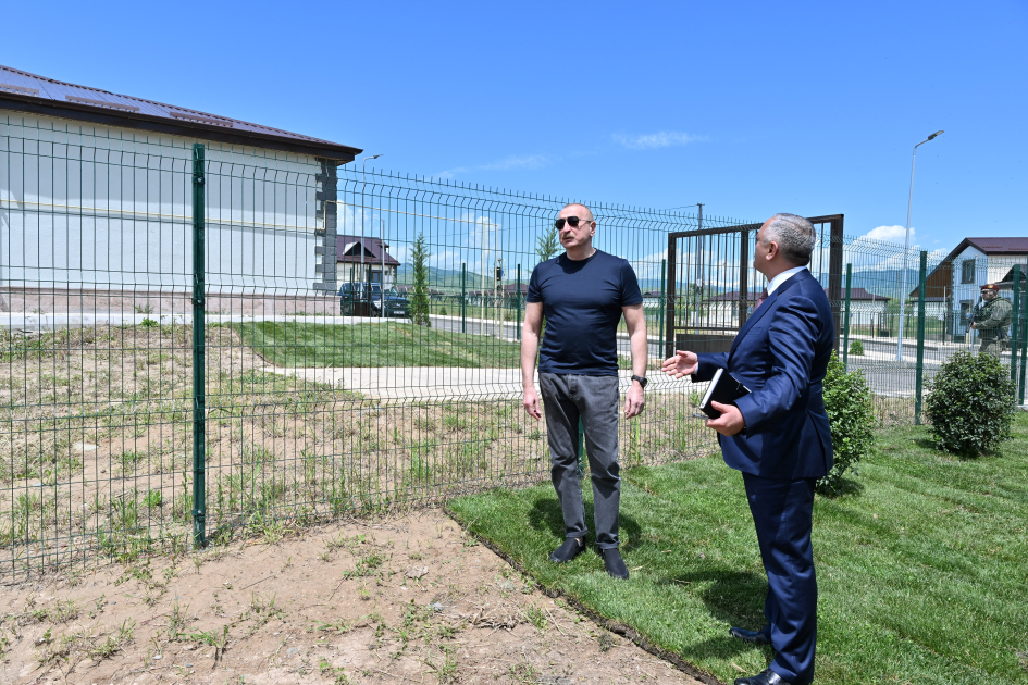 President Ilham Aliyev inspects private houses designated for servicemen in Khojaly (PHOTO)