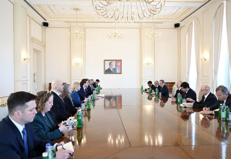President Ilham Aliyev receives U.S. delegation led by Assistant Secretary of State for Economic, Energy, and Business Affairs (PHOTO)