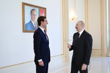 President Ilham Aliyev receives U.S. delegation led by Assistant Secretary of State for Economic, Energy, and Business Affairs (PHOTO)