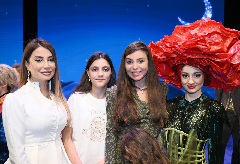 Leyla Aliyeva and Alena Aliyeva attend performance of "The Little Prince" based on same name at Azerbaijan State Academic Musical Theater (FOTO)