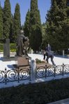 AZAL team and civil aviation representatives visit Alley of Honors (PHOTO)