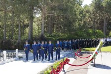 AZAL team and civil aviation representatives visit Alley of Honors (PHOTO)