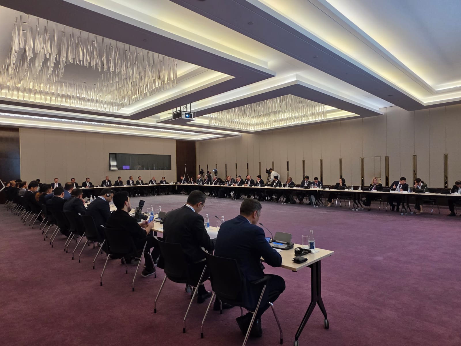 Baku Energy Week features talks on energy service companies (PHOTO)