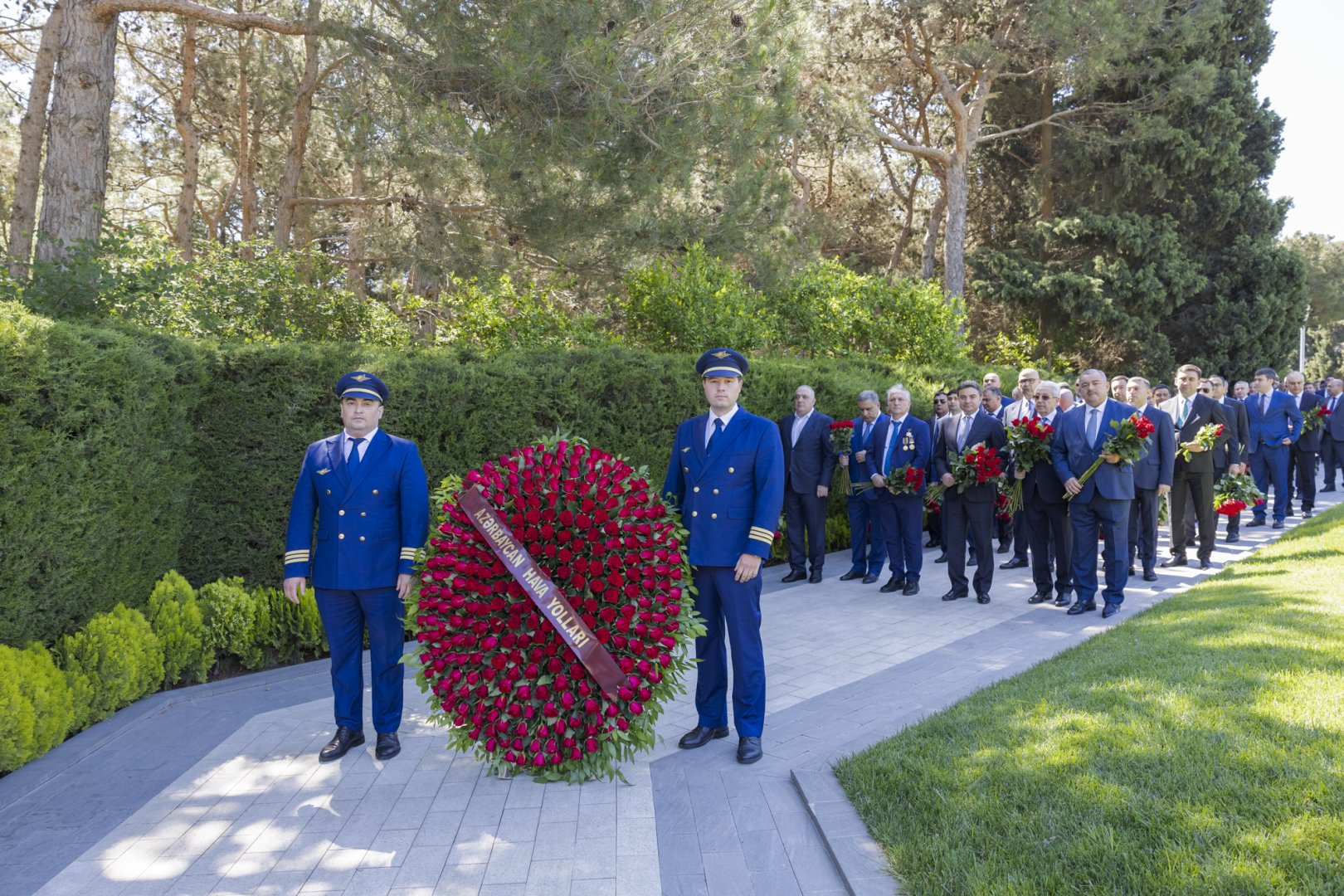 AZAL team and civil aviation representatives visit Alley of Honors (PHOTO)