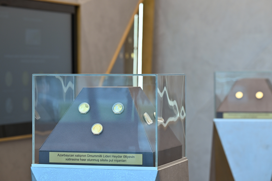 President Ilham Aliyev attends opening of new building of Central Bank (PHOTO/VIDEO)