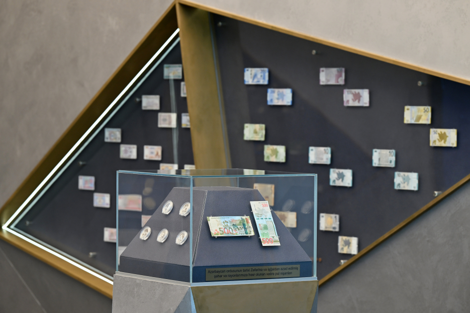President Ilham Aliyev attends opening of new building of Central Bank (PHOTO/VIDEO)