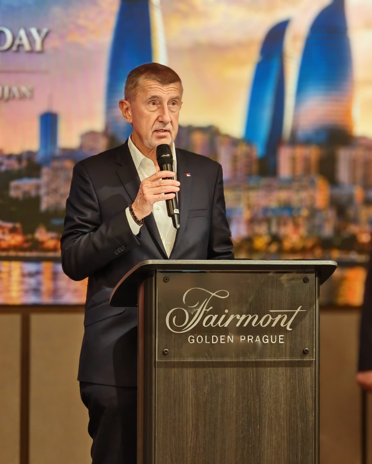 FCHAIN representatives participate in Azerbaijan Independence Day reception in Prague and hold high-level meetings with Czech political leaders (PHOTO)