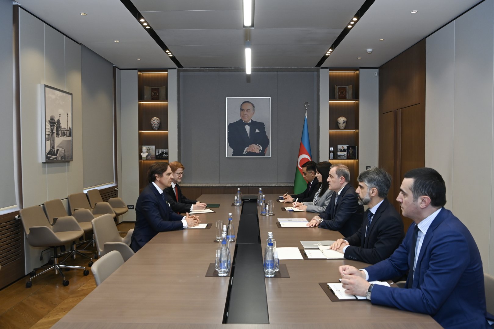New Brazilian ambassador issues copy of credentials to Azerbaijani FM (PHOTO)