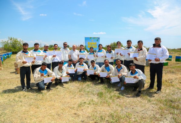 Initiated by Leyla Aliyeva, “Young beekeeper” project successfully implemented in Yevlakh district (PHOTO)