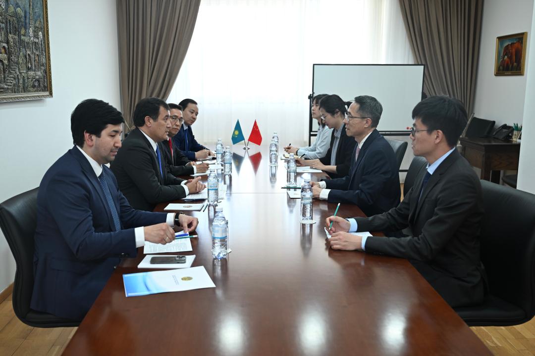 Kazakhstan and China discuss strengthening bilateral cooperation