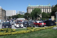 Baku boulevard hosts festival of classic and supercars (PHOTO)