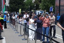Baku boulevard hosts festival of classic and supercars (PHOTO)
