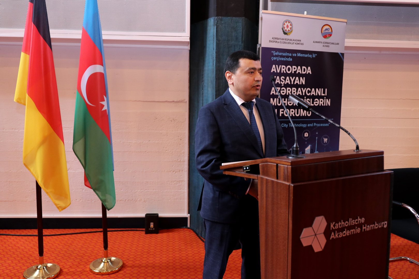 Germany hosts 3rd forum of Azerbaijani engineers living in Europe (PHOTO)