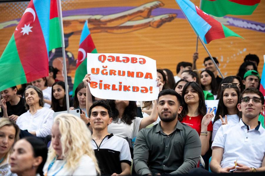 Azerbaijani gymnasts reach World Cup finals (PHOTO)