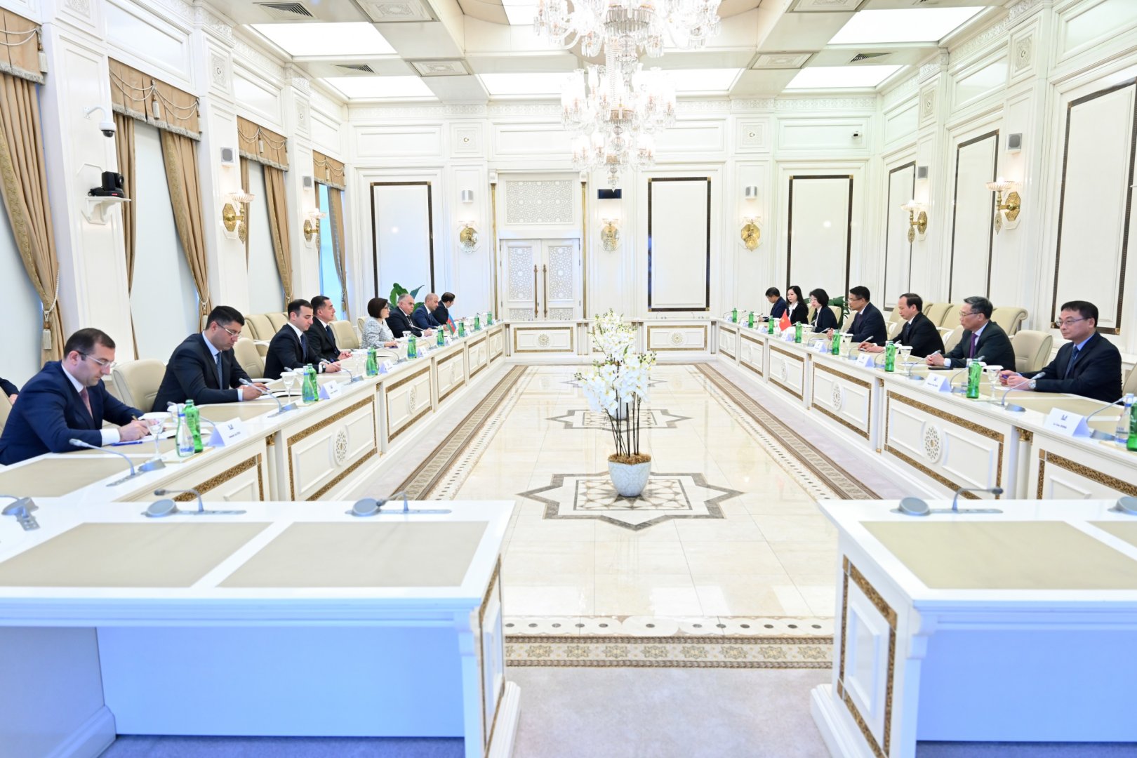 Azerbaijan invites Vietnam to deepen engagement in NAM Parliamentary Network (PHOTO)