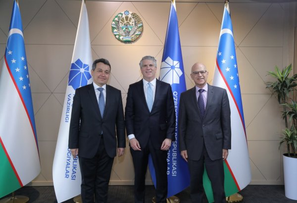 U.S. commerce official visits Uzbekistan amid push for deeper AI, cybersecurity cooperation