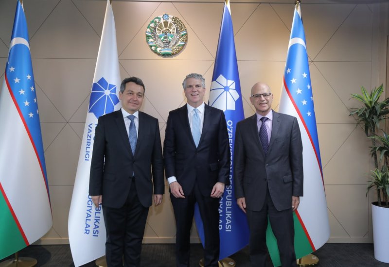 U.S. commerce official visits Uzbekistan amid push for deeper AI, cybersecurity cooperation