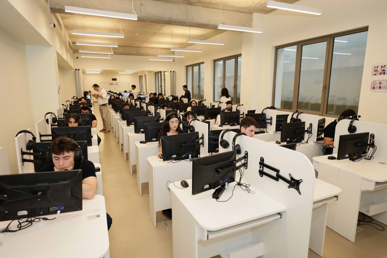 First in Azerbaijan’s higher education system: APTIS-based English language assessment introduced at UNEC (PHOTO)