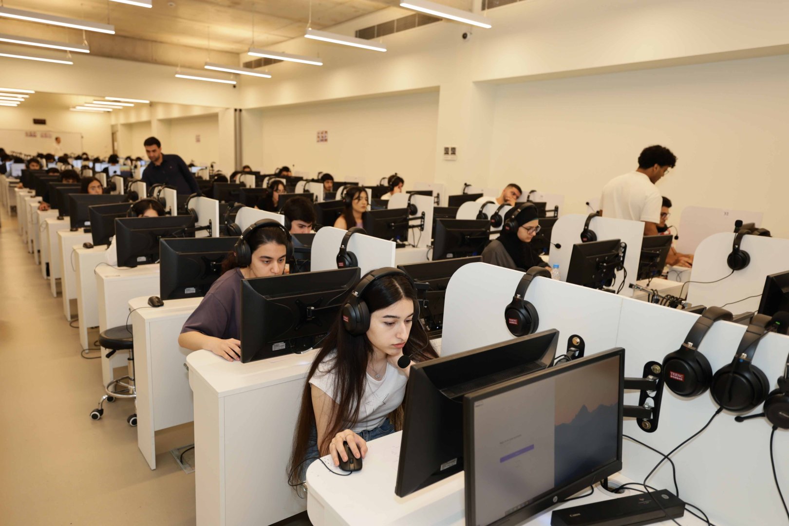 First in Azerbaijan’s higher education system: APTIS-based English language assessment introduced at UNEC (PHOTO)
