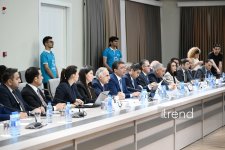Azerbaijani MEDIA organizes public discussion of new draft law (PHOTO)