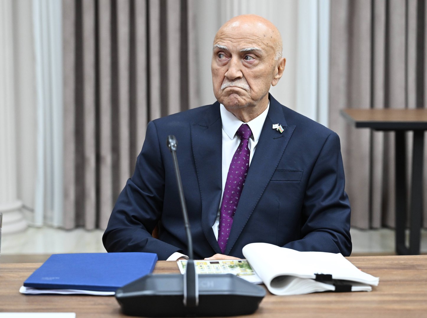 Azerbaijan's prime minister holds meeting and adopts new decision (PHOTO)
