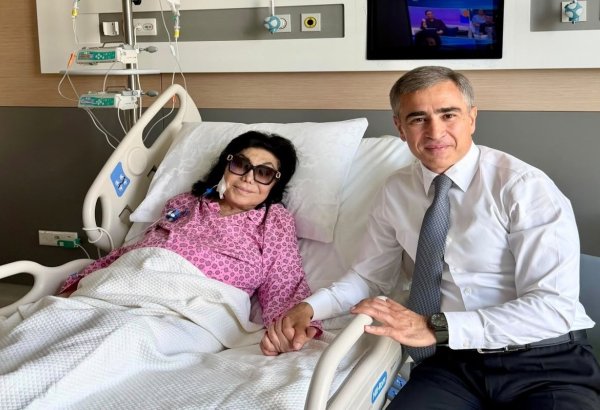 Flora Kerimova thanks First VP Mehriban Aliyeva for her special attention to her treatment (PHOTO)