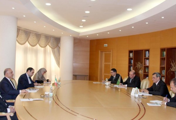 Turkmenistan, Iran debate key areas of bilateral co-op in Ashgabat talks