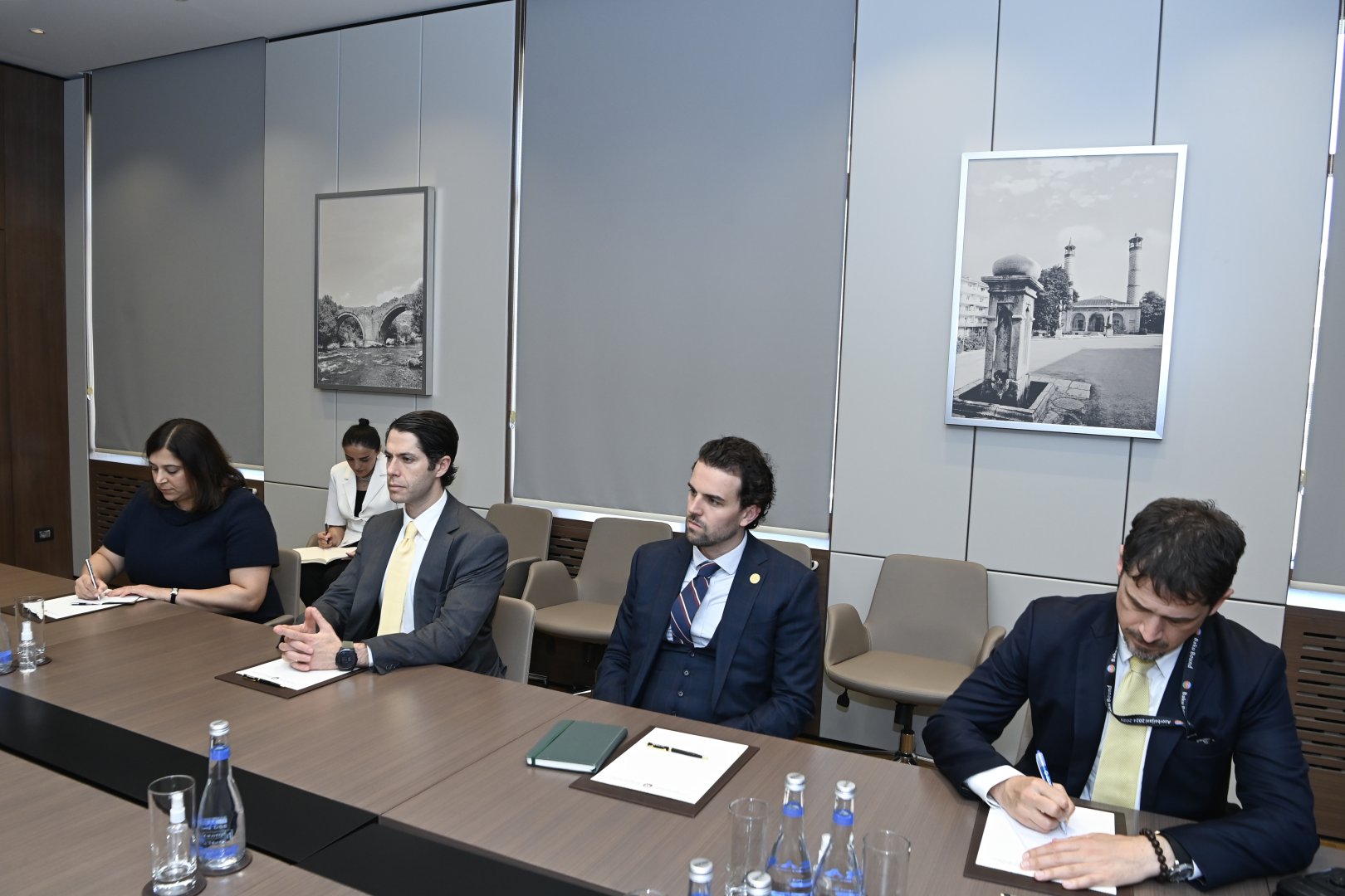 Azerbaijani foreign minister discusses cooperation prospects with head of DFC (PHOTO)