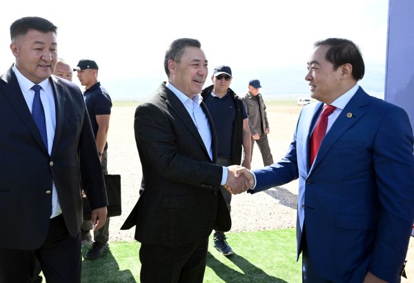 Kyrgyz president attends commissioning of 1st phase of ROX Issyk-Kul solar power plant