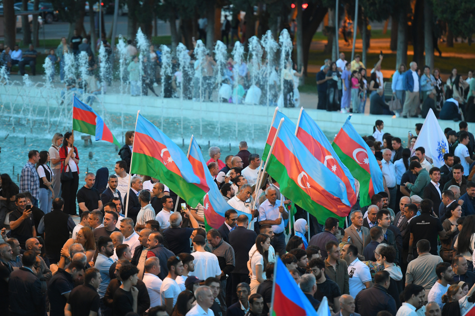 Baku hosts festive concert marking National Salvation Day (PHOTO/VIDEO)