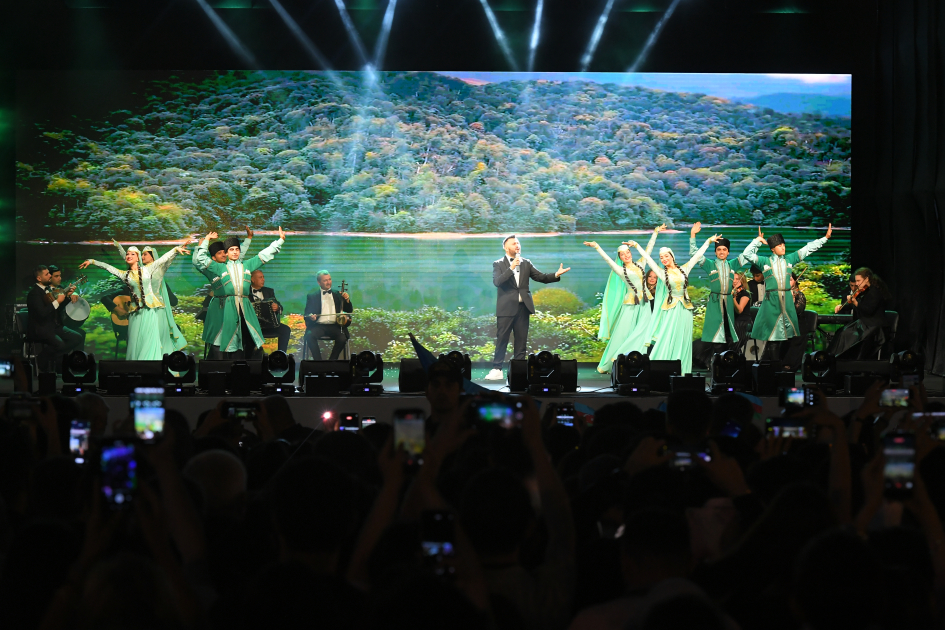Baku hosts festive concert marking National Salvation Day (PHOTO/VIDEO)
