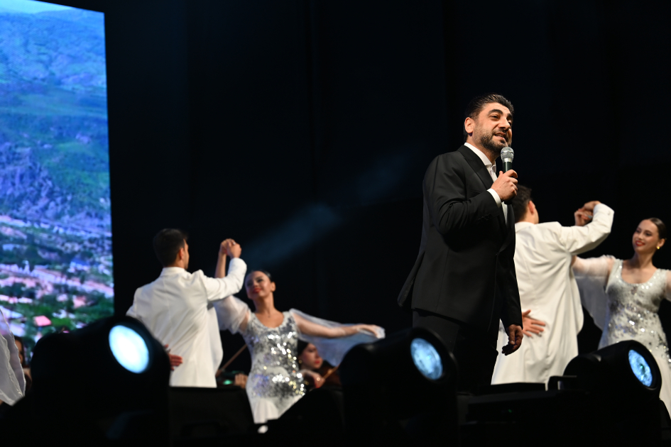 Baku hosts festive concert marking National Salvation Day (PHOTO/VIDEO)