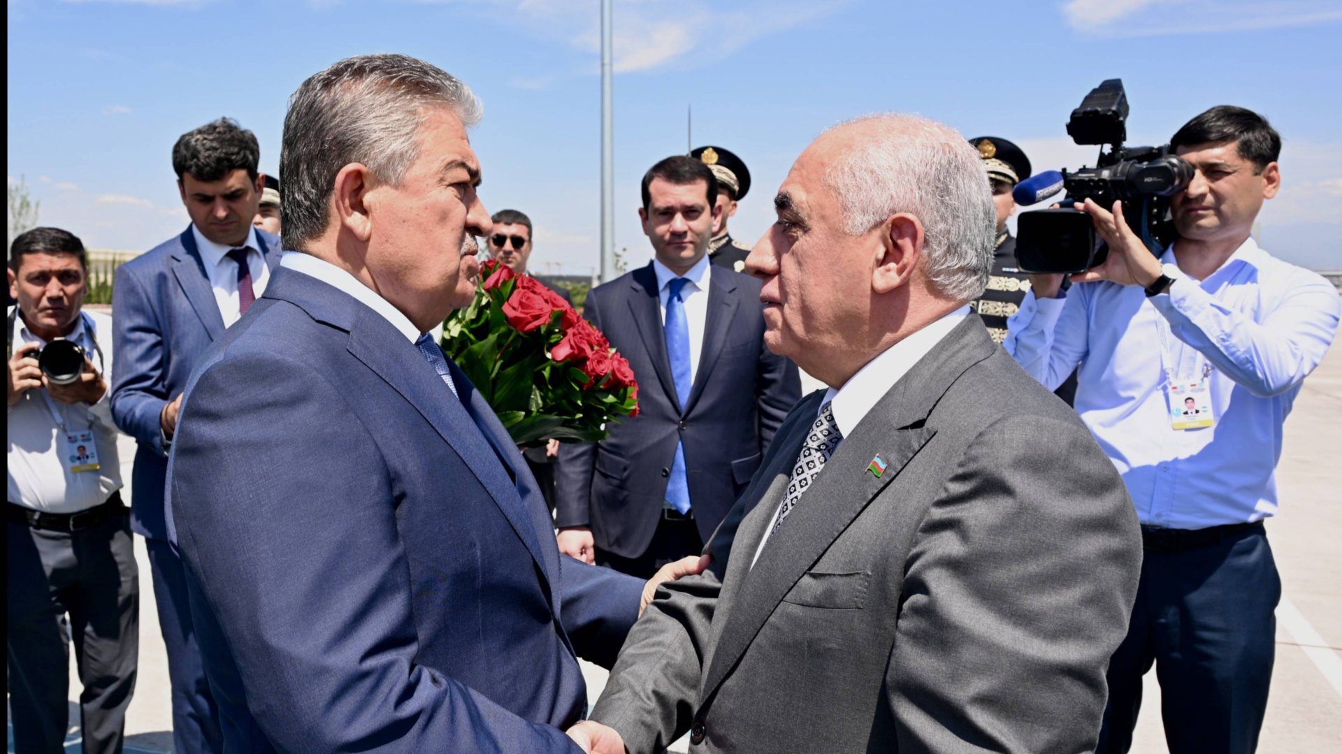 Azerbaijani Prime Minister pays working visit to Uzbekistan (PHOTO)