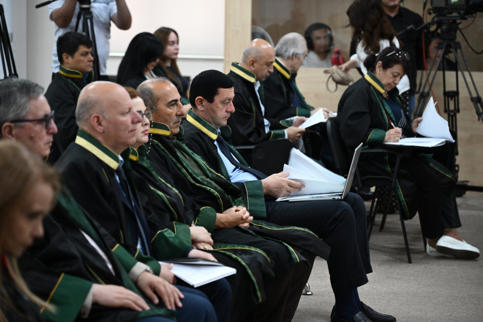 Appeal hearing on complaints of Armenian citizens continues in Baku (PHOTO)