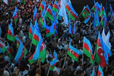 Baku hosts festive concert marking National Salvation Day (PHOTO/VIDEO)